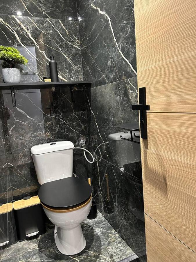 Appartement Jacuzzi Нарбон Екстериор снимка