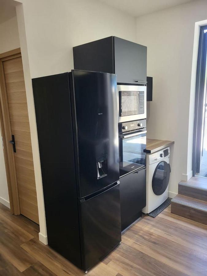 Appartement Jacuzzi Нарбон Екстериор снимка